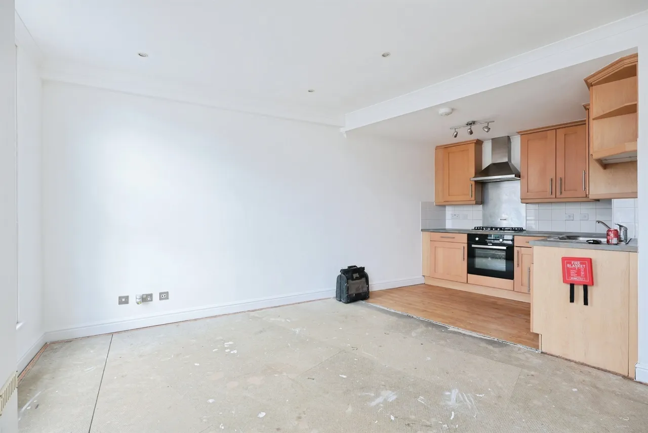 Easton Street, High Wycombe, HP11, photo 10