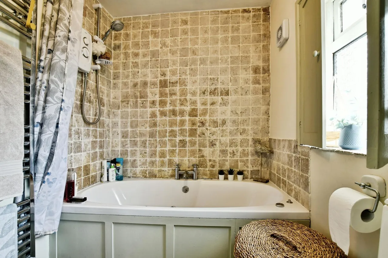 Ivymeade Close, Macclesfield, SK11, photo 17