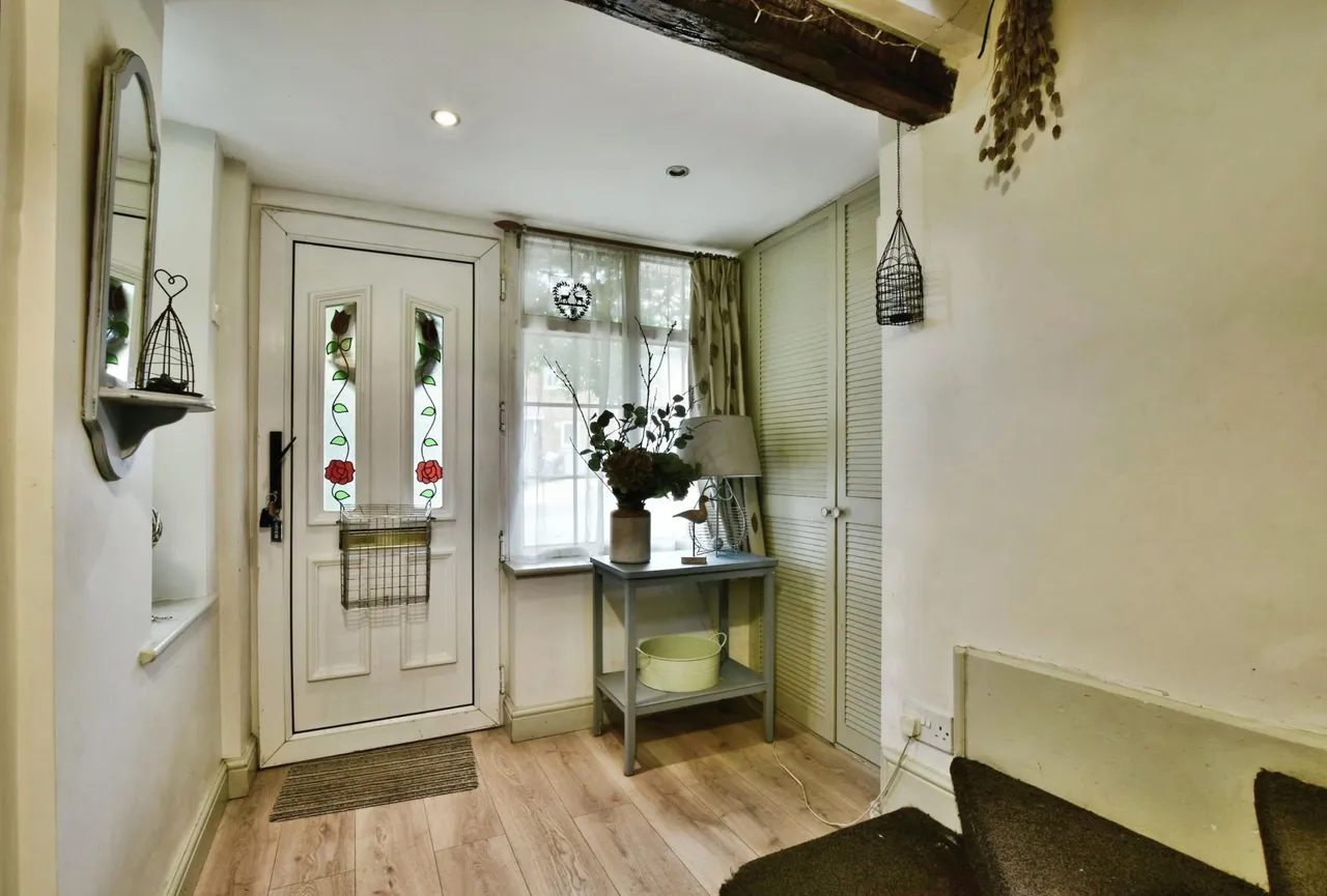Ivymeade Close, Macclesfield, SK11, photo 11