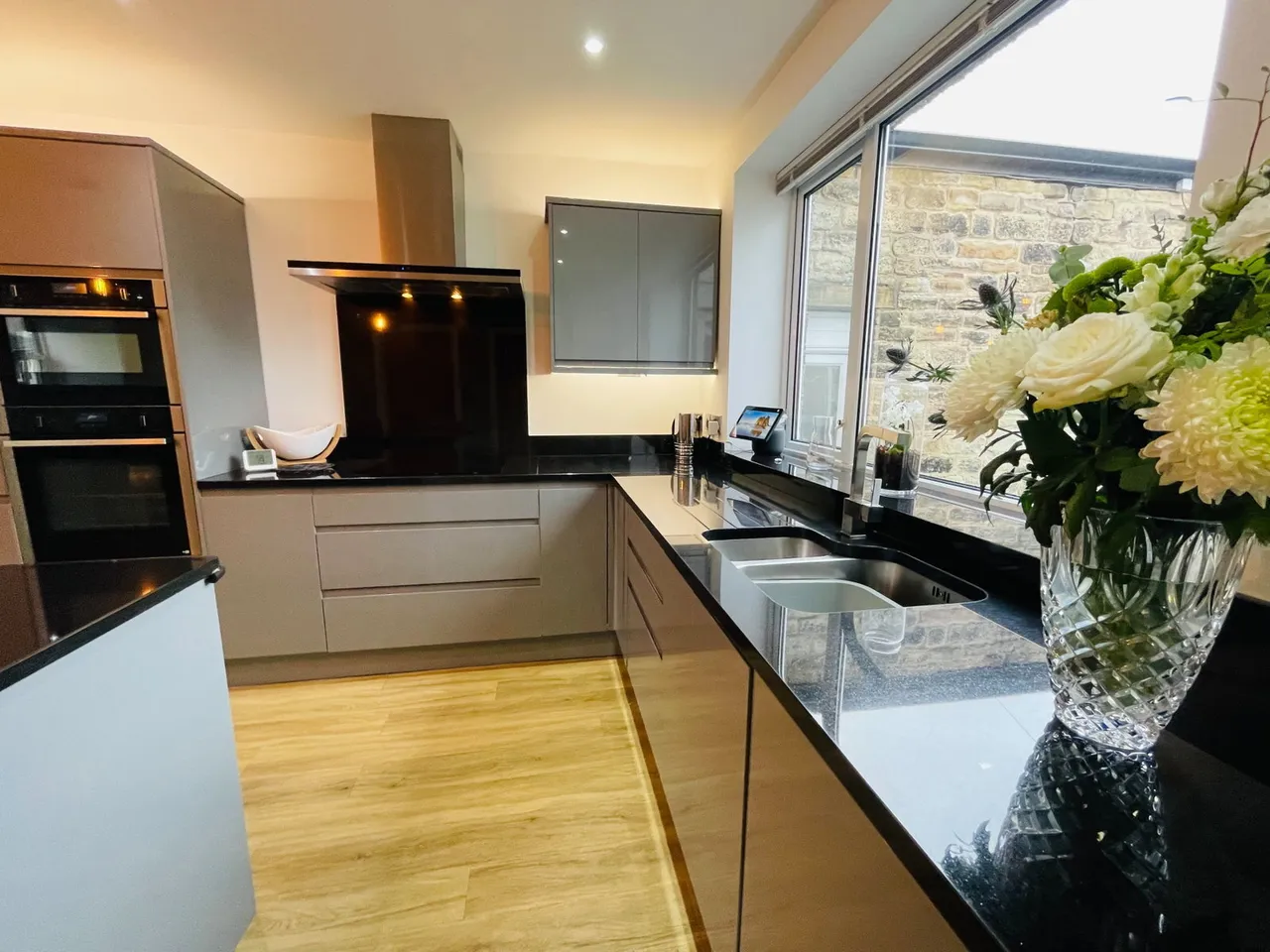Victoria Road, Stocksbridge, photo 5
