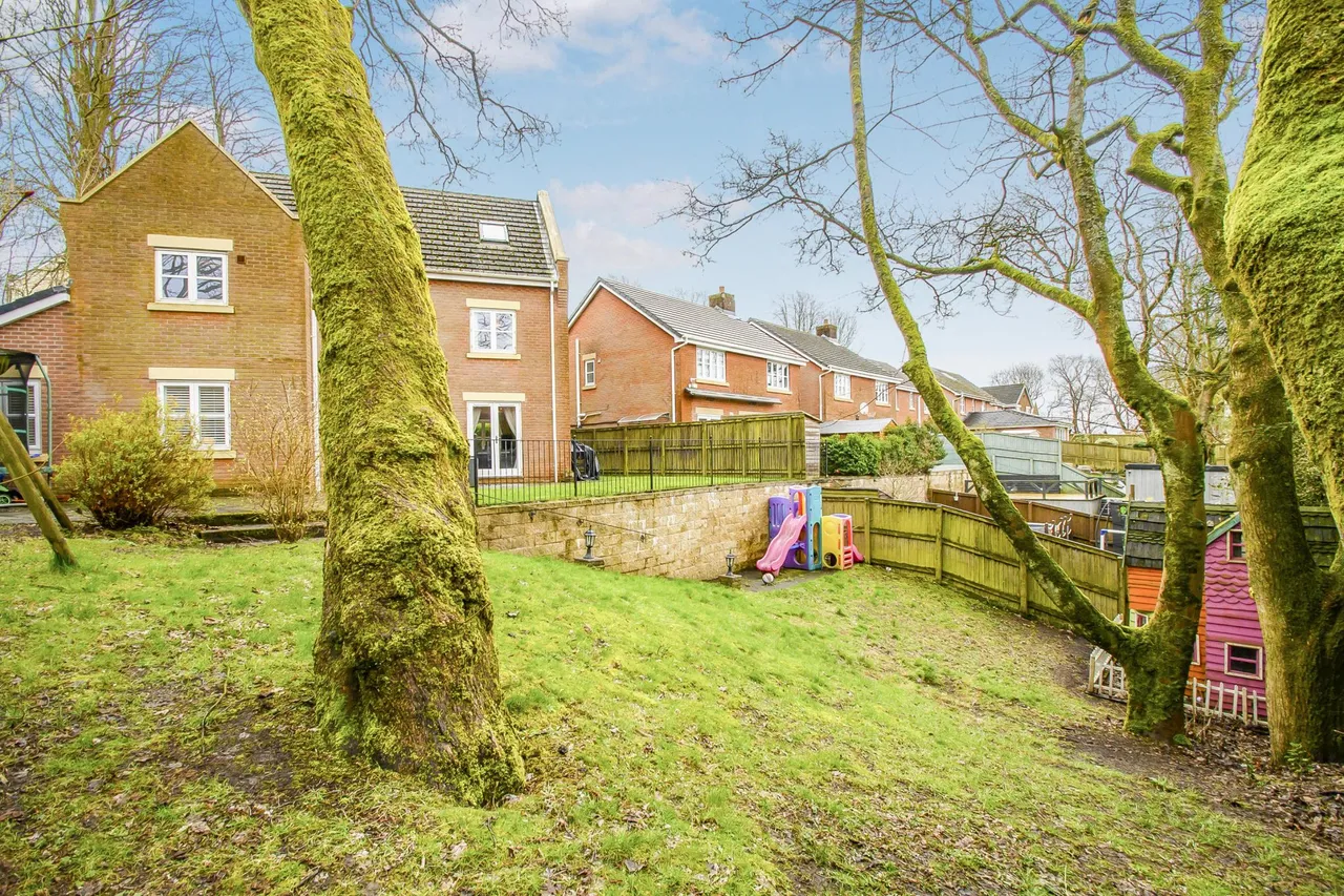 Clarendon Gardens, Bolton, BL7, photo 34