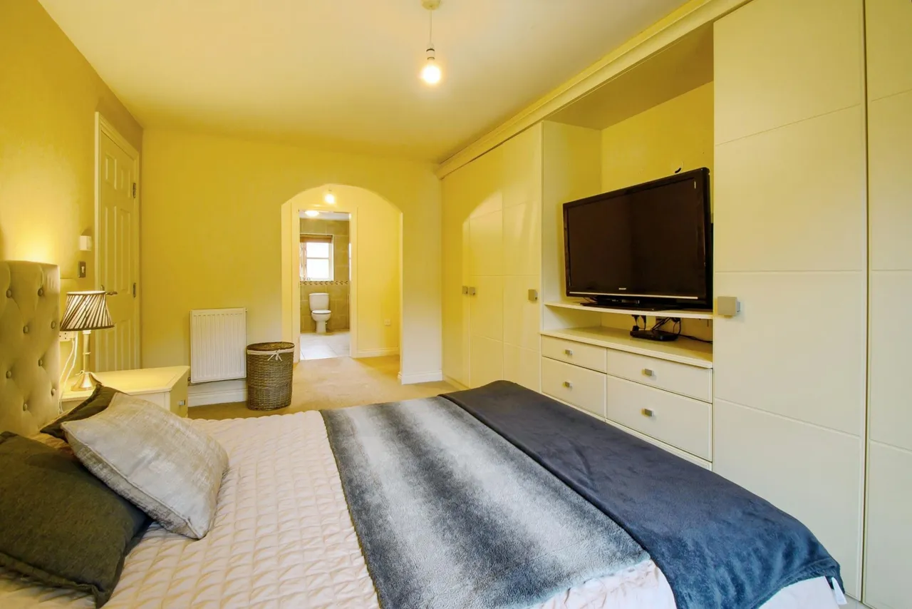 Clarendon Gardens, Bolton, BL7, photo 13