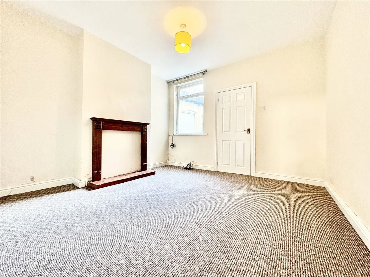 Regent Street, NUNEATON, Warwickshire, CV11, photo 10