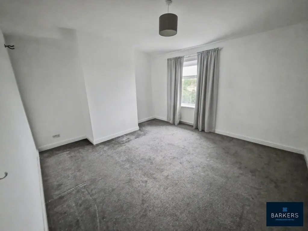 Bradford Road Birkenshaw, Bradford BD11 2AE, photo 6