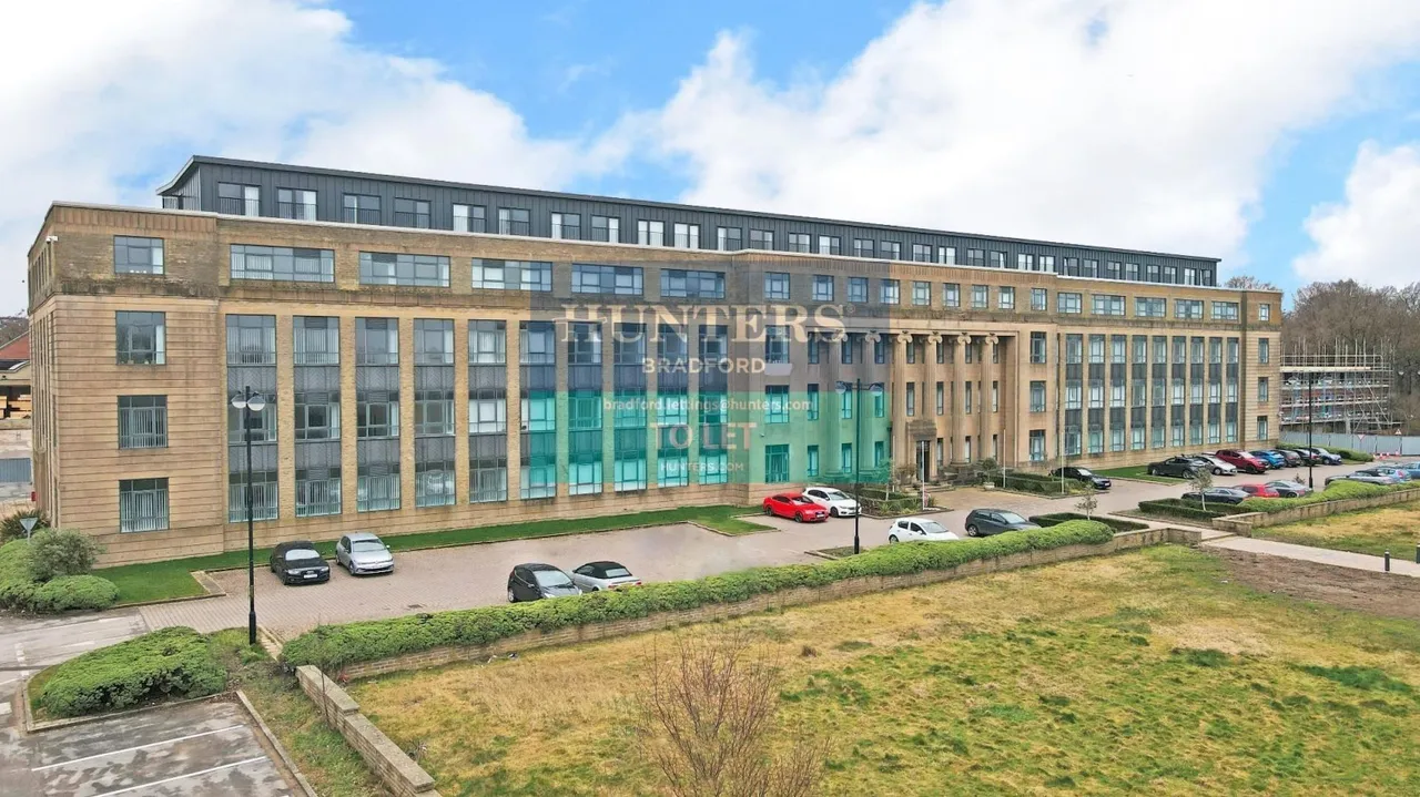 1 bed flat for sale — Card House, Bingley Road Bradford, BD9 6FG