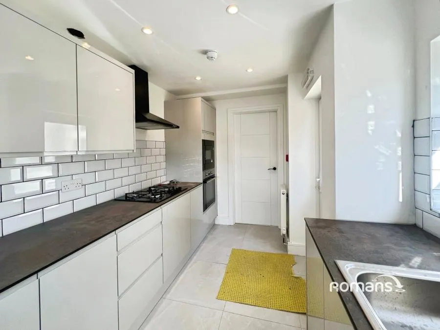 Roberts Road, High Wycombe, HP13, photo 4