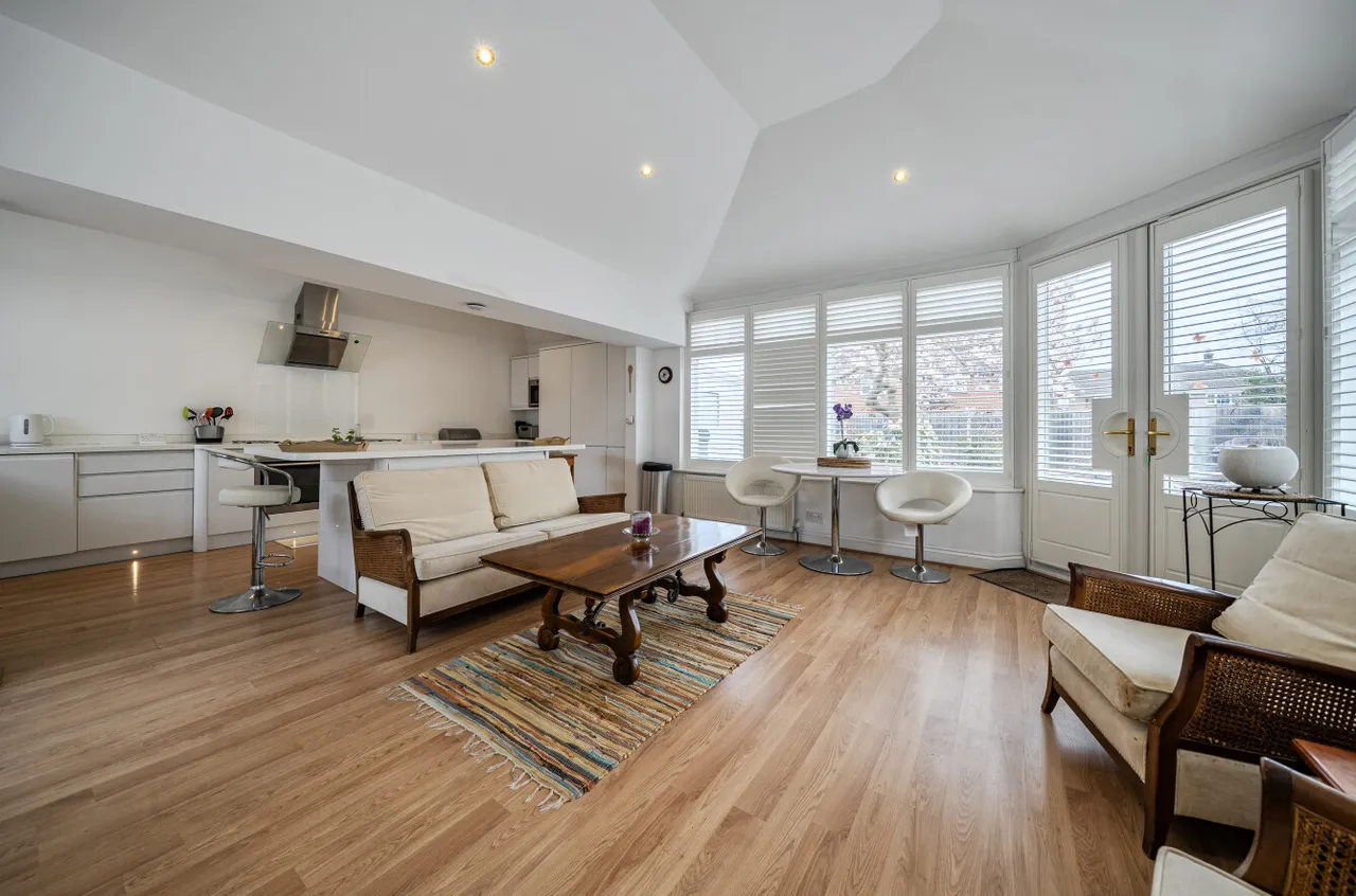 Reading Road South, Church Crookham, Fleet, Hampshire, GU52 6AB, photo 6