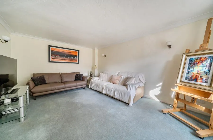 Nash Park, Binfield, RG42, photo 4