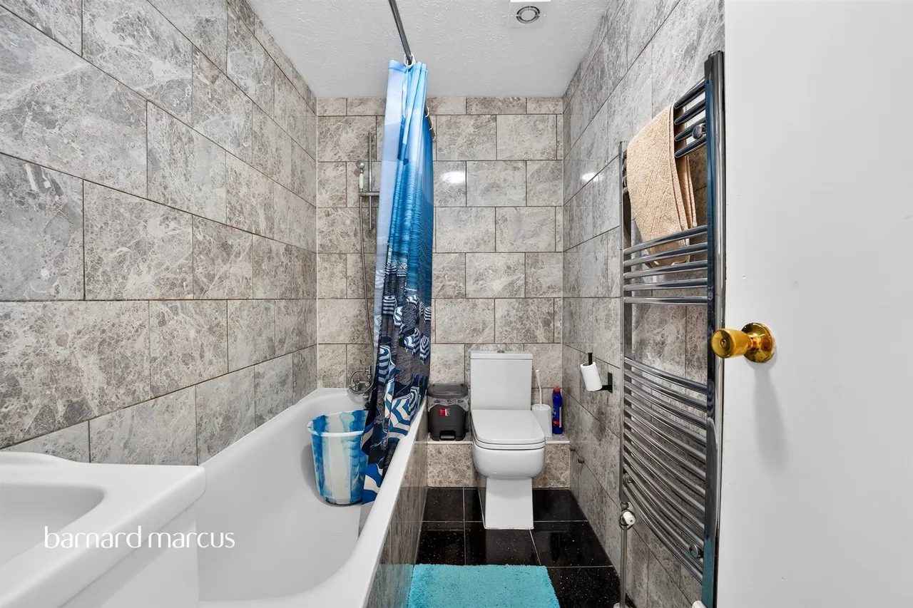 Spring Grove, Mitcham, CR4, photo 14