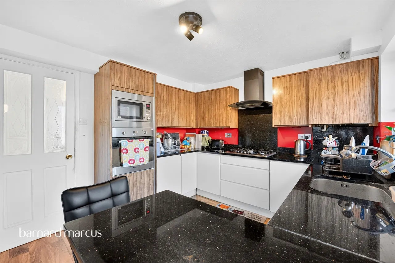 Spring Grove, Mitcham, CR4, photo 3