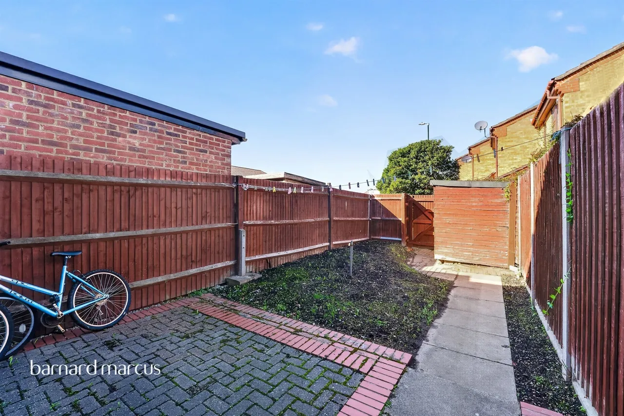 Spring Grove, Mitcham, CR4, photo 25