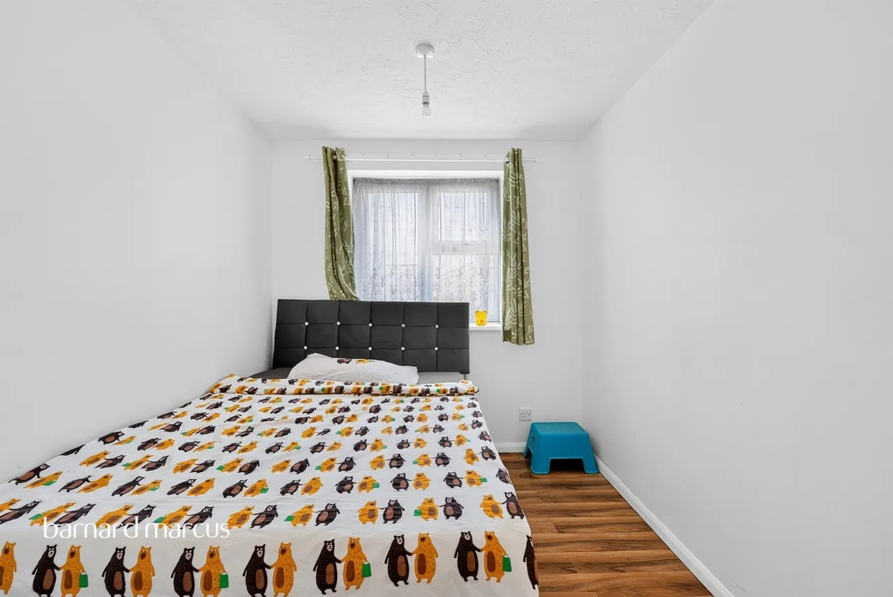 Spring Grove, Mitcham, CR4, photo 13