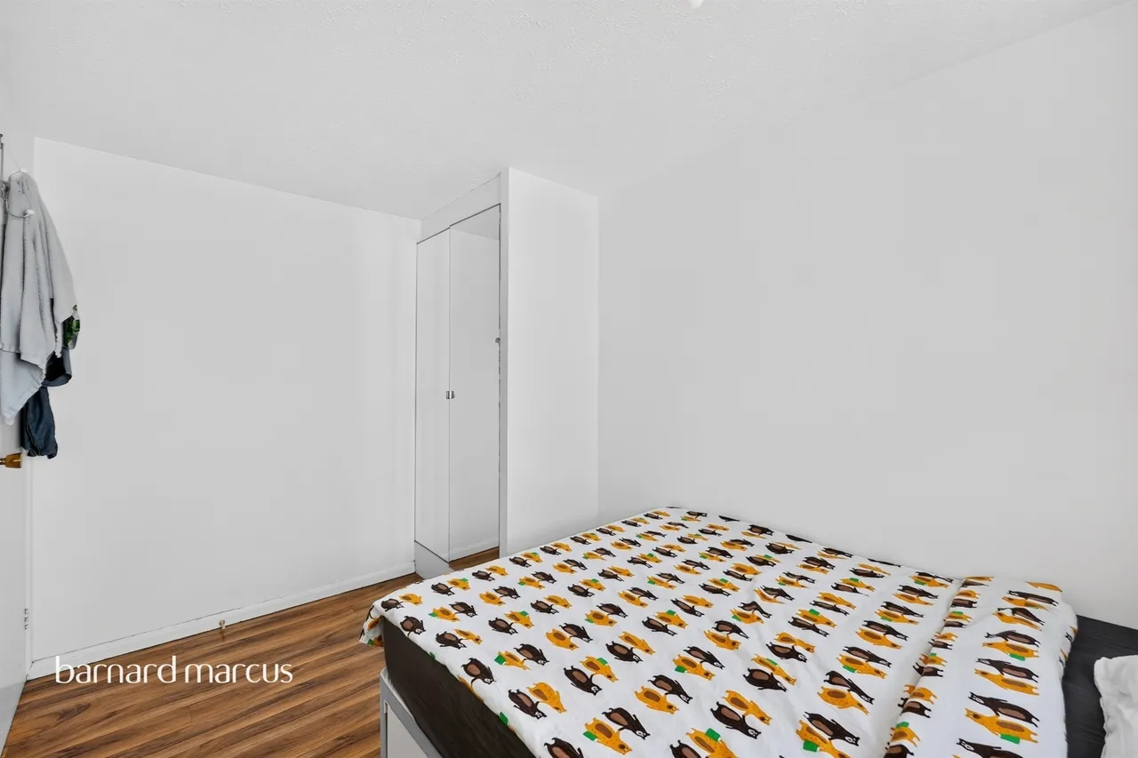 Spring Grove, Mitcham, CR4, photo 22
