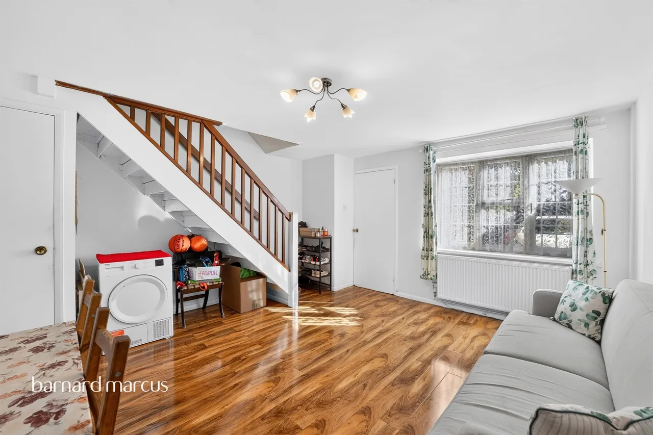 Spring Grove, Mitcham, CR4, photo 8