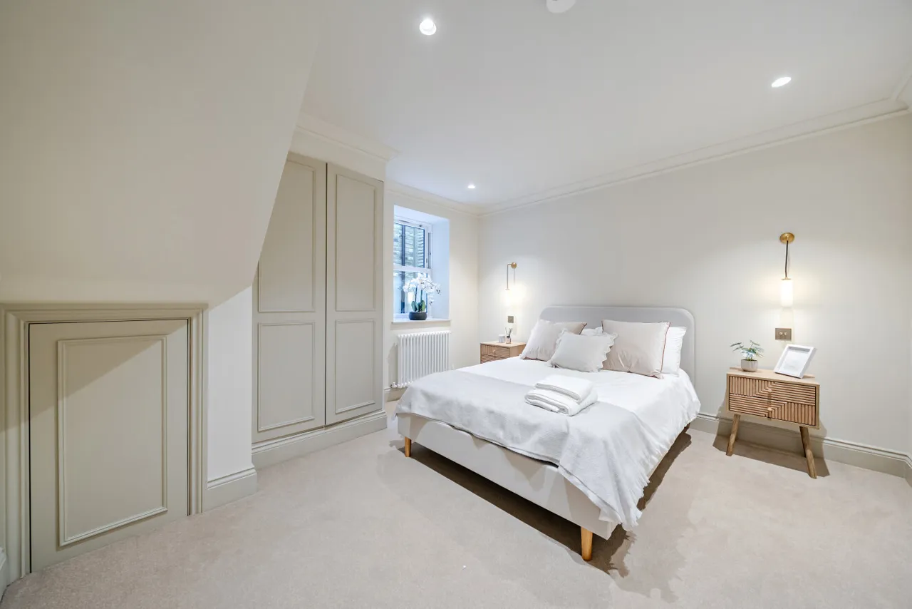 Lower Richmond Road, Putney, London, SW15, photo 8