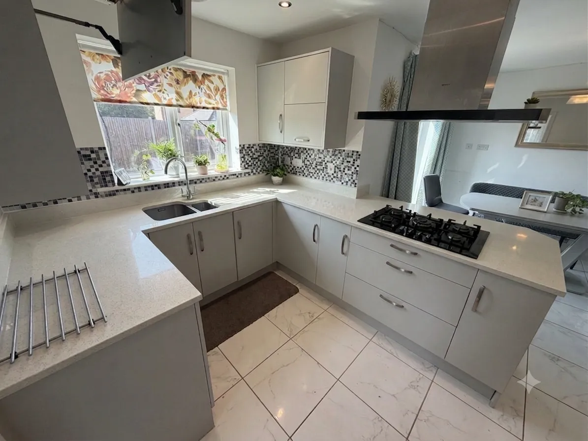 Keighley Close, MK10 9WP, photo 4