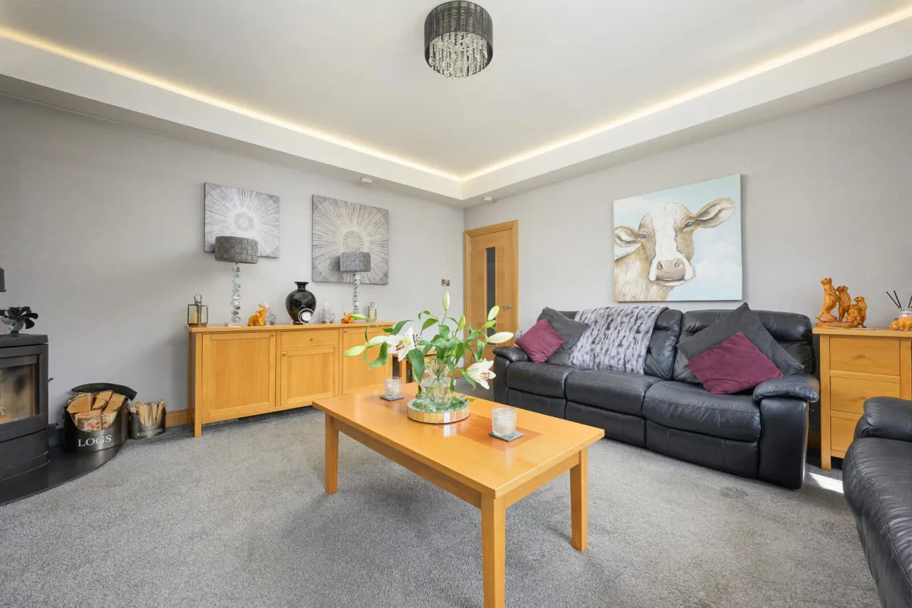 Roadside, Cumbernauld, G67 2SR, photo 10