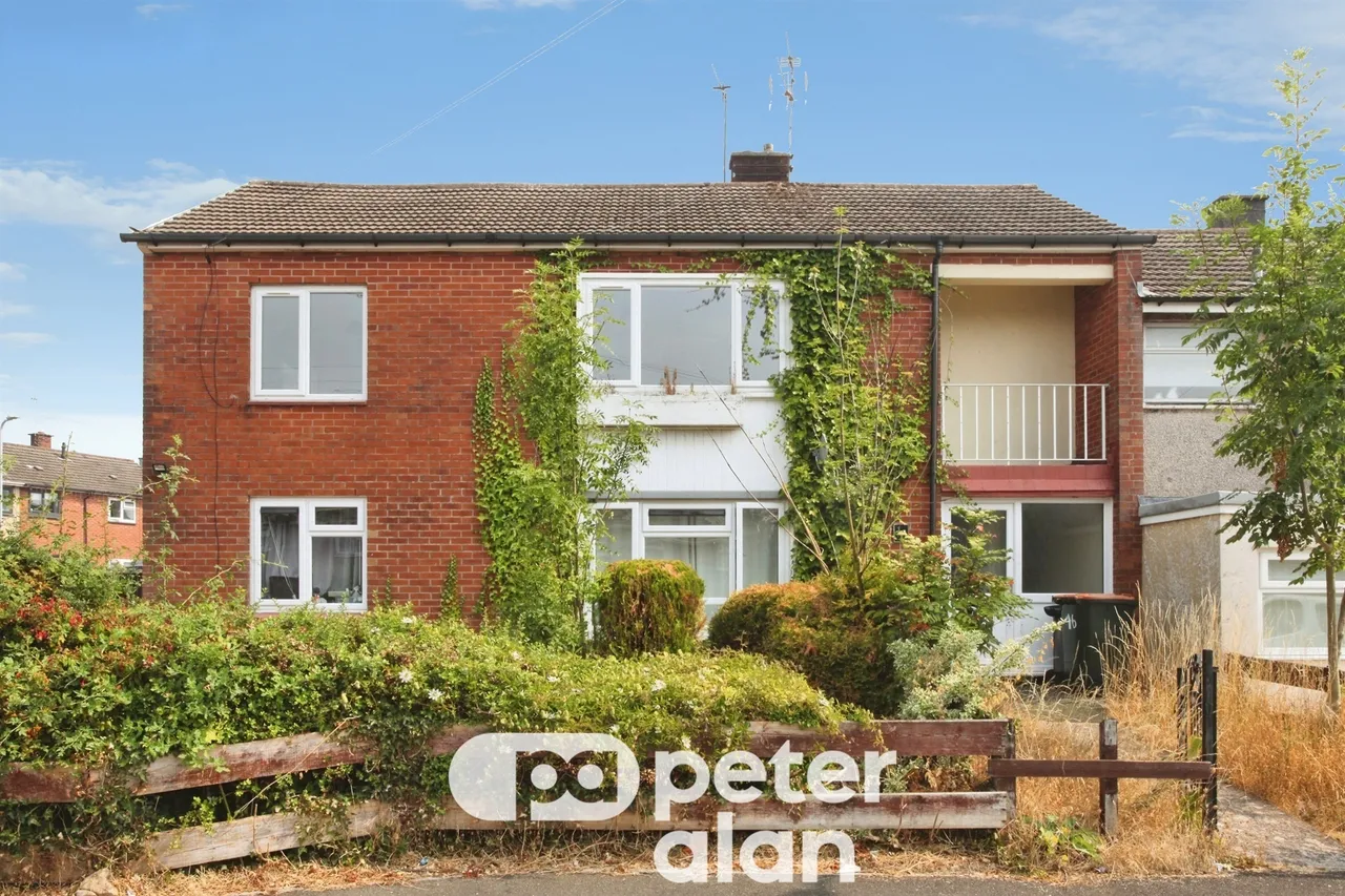 3 bed flat for sale, Hawkins Crescent, Newport, NP19