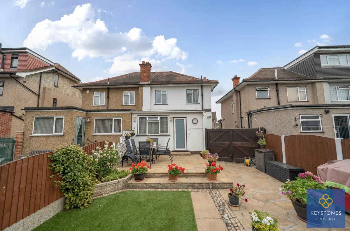 Carter Drive, Romford, RM5 2UT, photo 20
