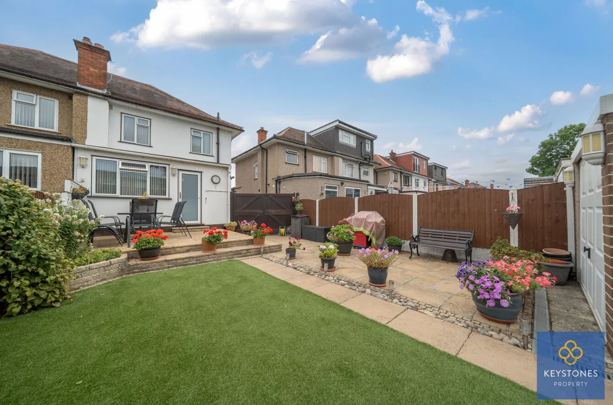 Carter Drive, Romford, RM5 2UT, photo 21