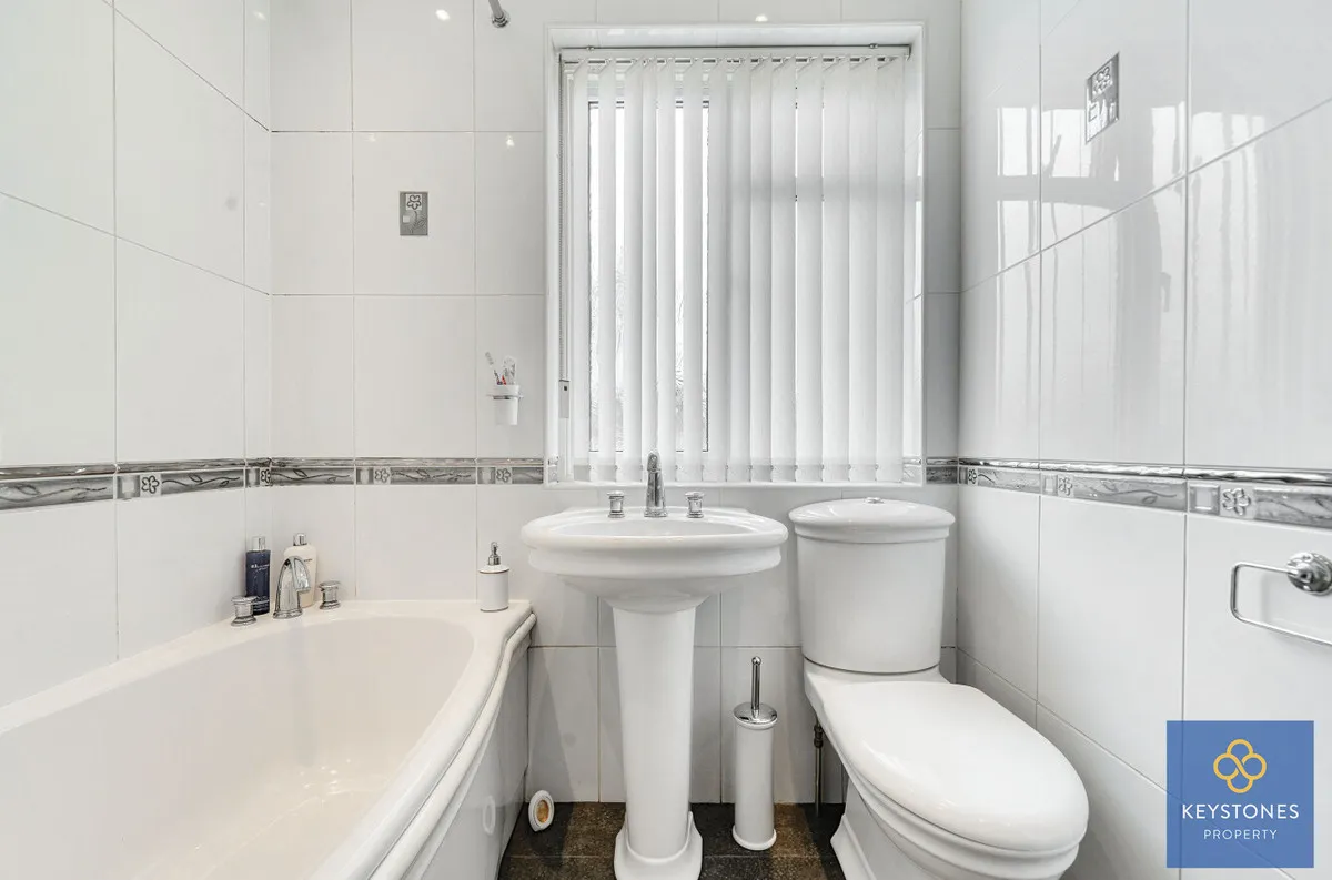 Carter Drive, Romford, RM5 2UT, photo 11