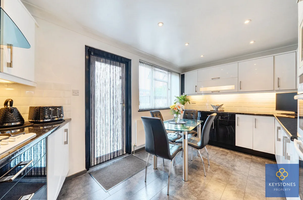 Carter Drive, Romford, RM5 2UT, photo 9