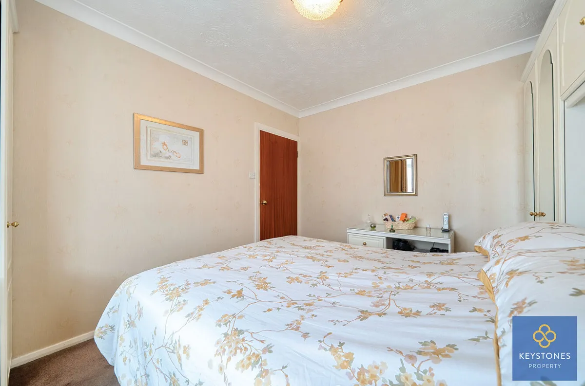 Carter Drive, Romford, RM5 2UT, photo 15