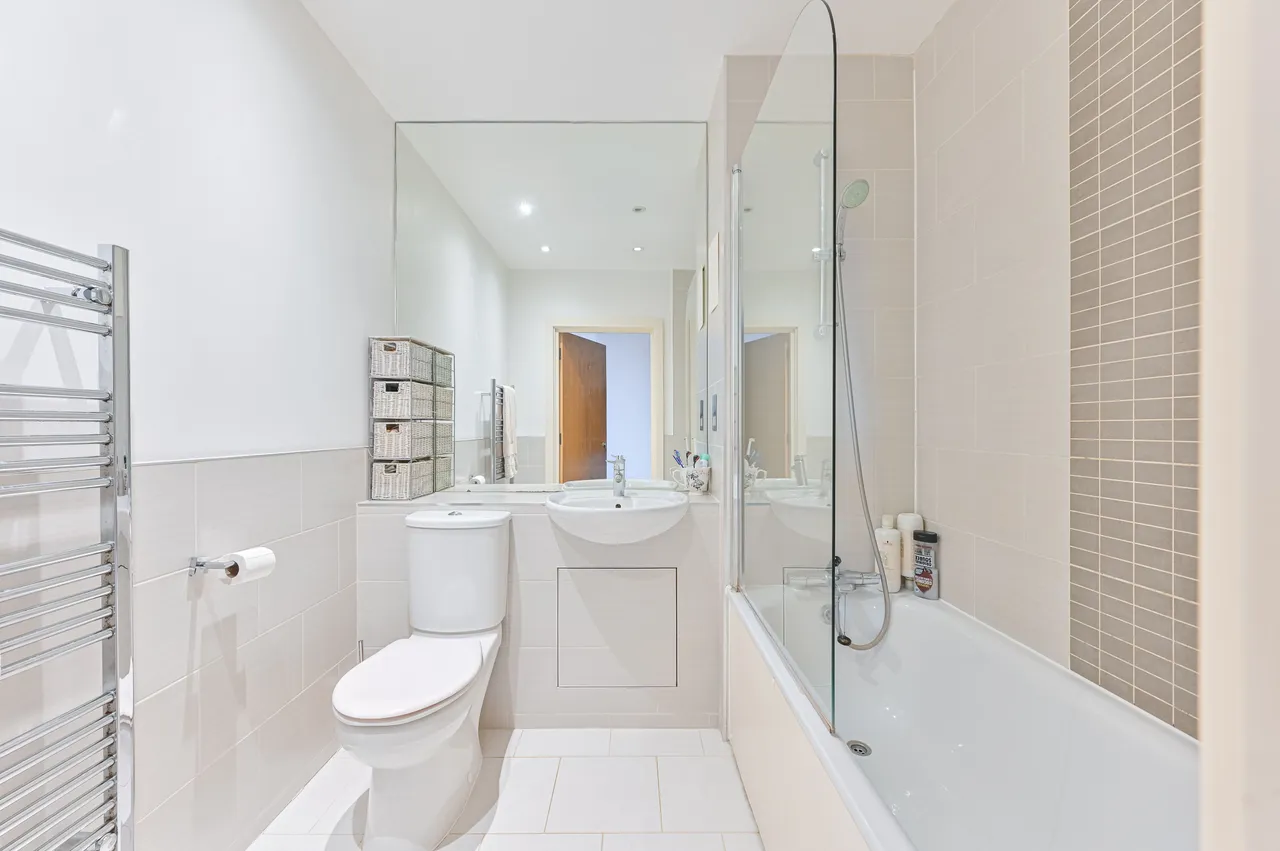 Flat 8, 243 Brixton Road, London, photo 11
