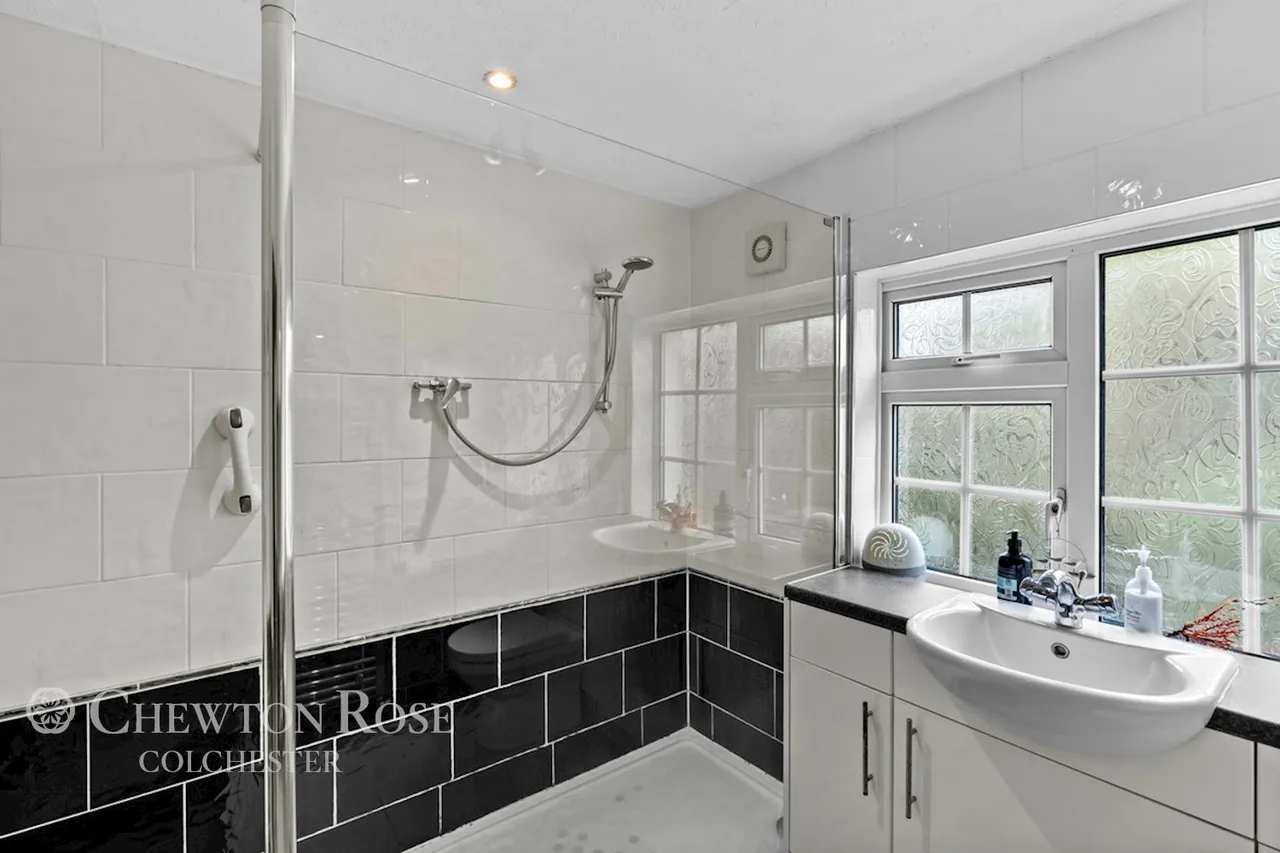 Langford Road, Witham, photo 14
