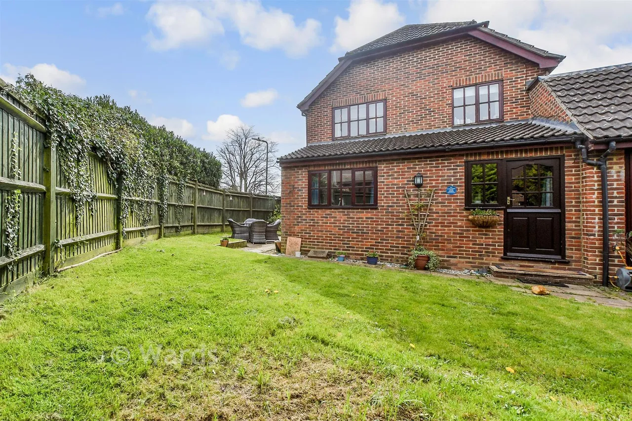 Jarvis Place, St Michaels, TN30, photo 16