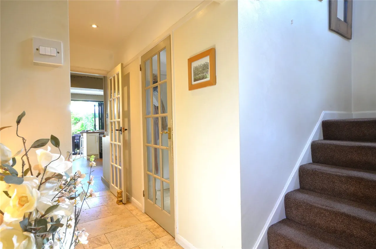 London Road, East Grinstead, RH19, photo 14
