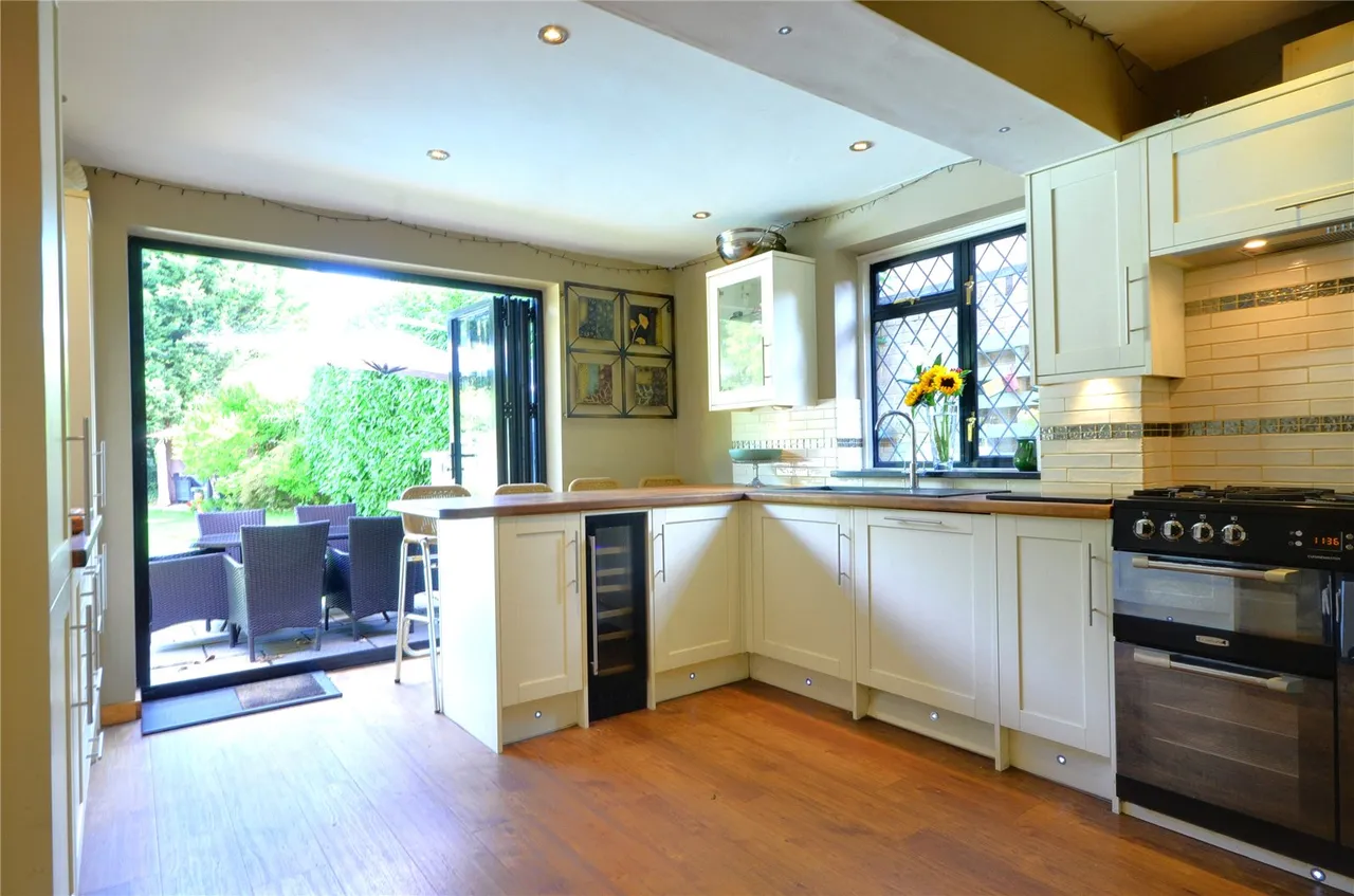 London Road, East Grinstead, RH19, photo 4