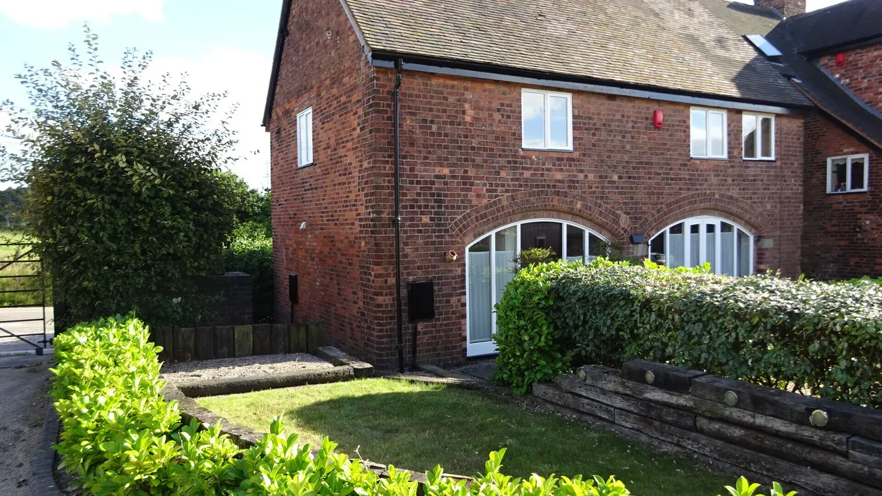 Pinfold Lane, Aldridge, Walsall, photo 4