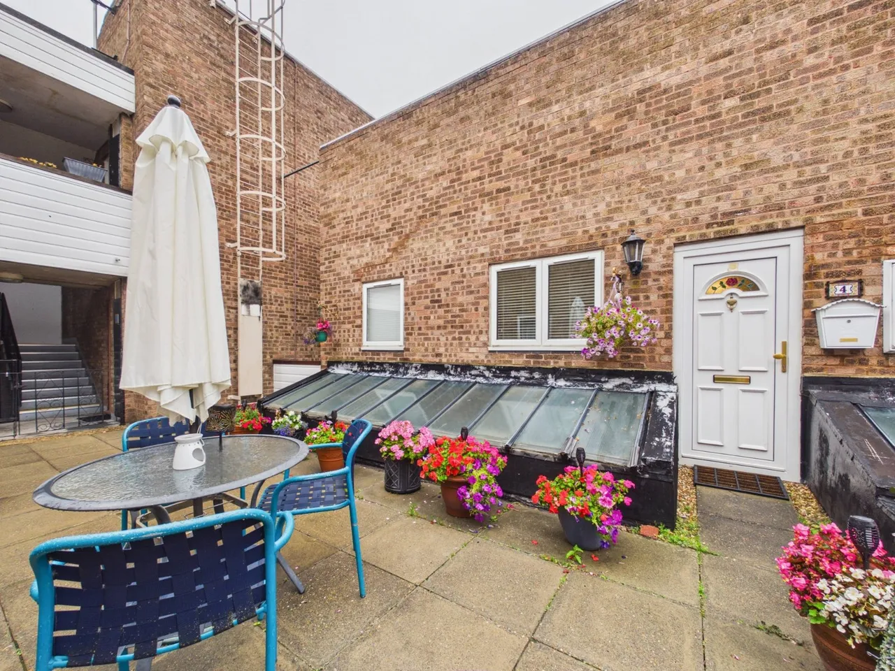 3 bed douglas road, stanwell, middlesex,tw19 for sale, Stanwell, Middlesex