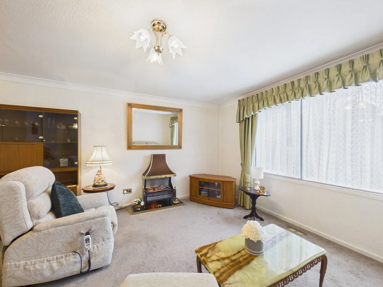 Stanwell, Middlesex, photo 6