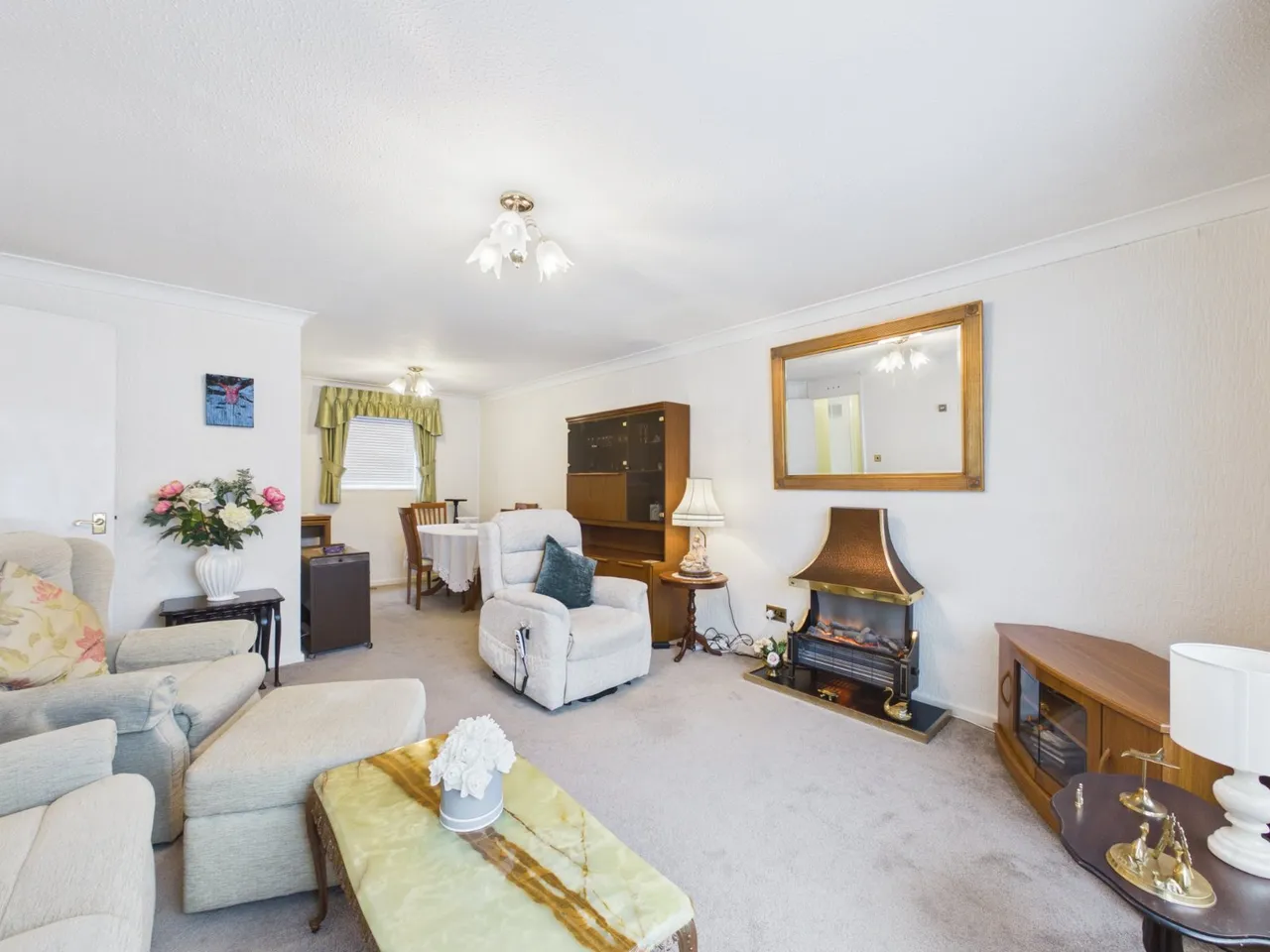 Stanwell, Middlesex, photo 5