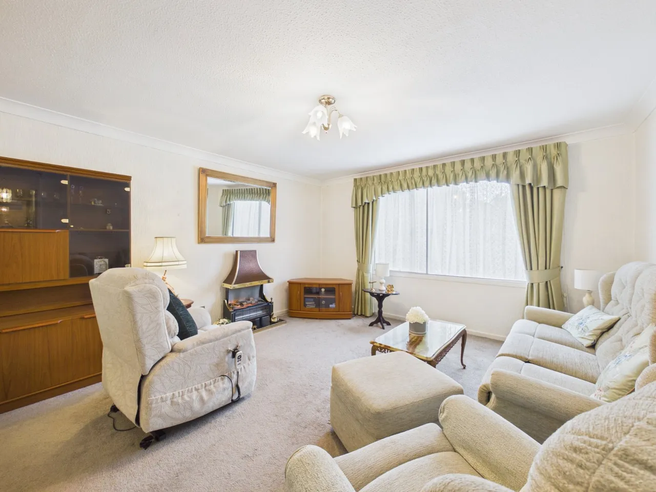 Stanwell, Middlesex, photo 13