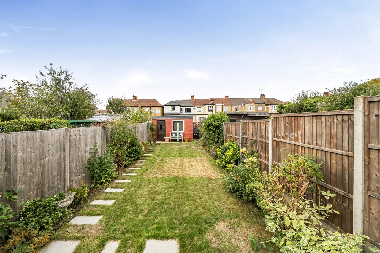 Beverley Road, Ruislip Manor, HA4, photo 9