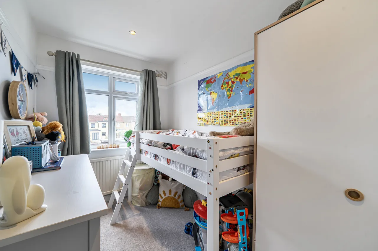 Beverley Road, Ruislip Manor, HA4, photo 12