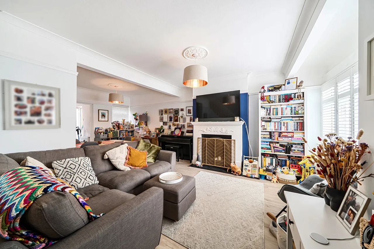 Beverley Road, Ruislip Manor, HA4, photo 19