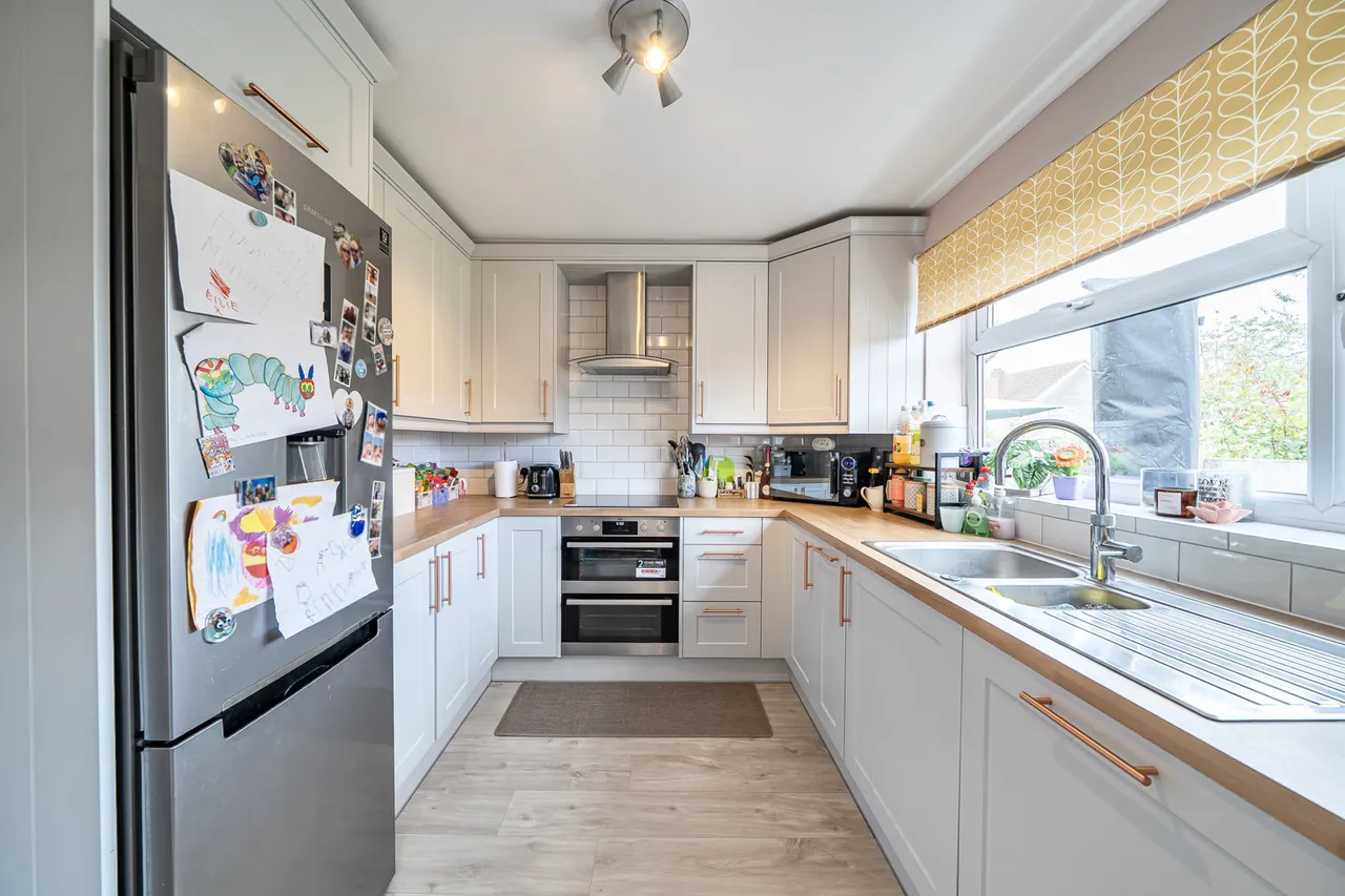 Beverley Road, Ruislip Manor, HA4, photo 3