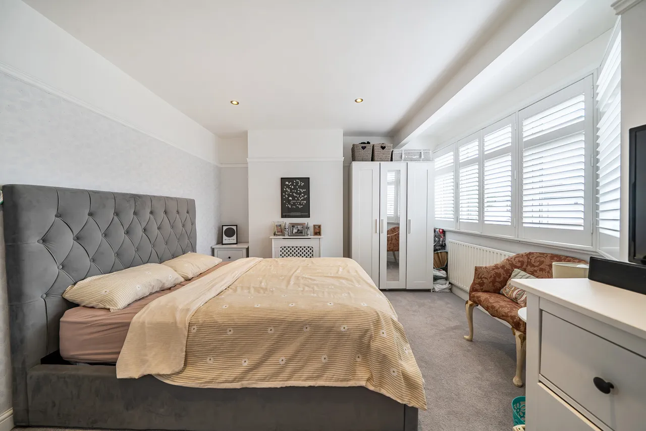 Beverley Road, Ruislip Manor, HA4, photo 13