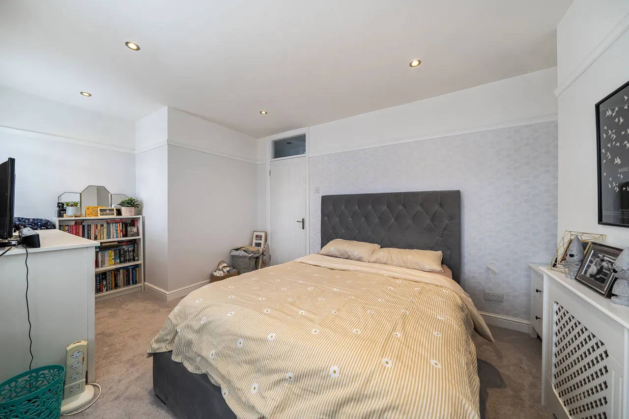 Beverley Road, Ruislip Manor, HA4, photo 11