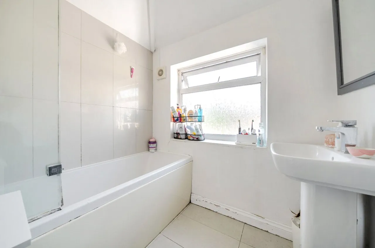 Grantley Road, Guildford, GU2, photo 14
