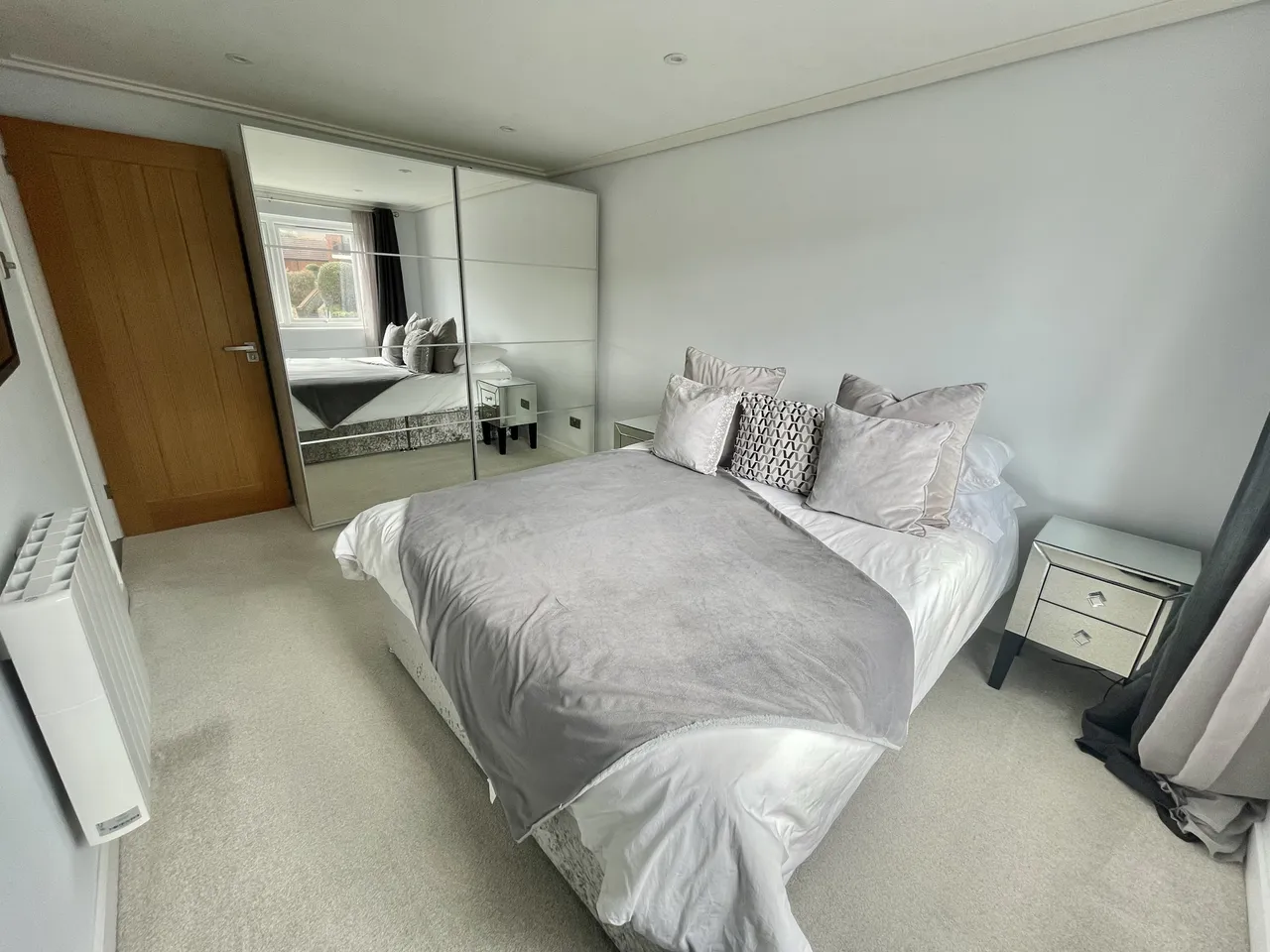 2 bed flat to rent, St. Johns Road, BH5
