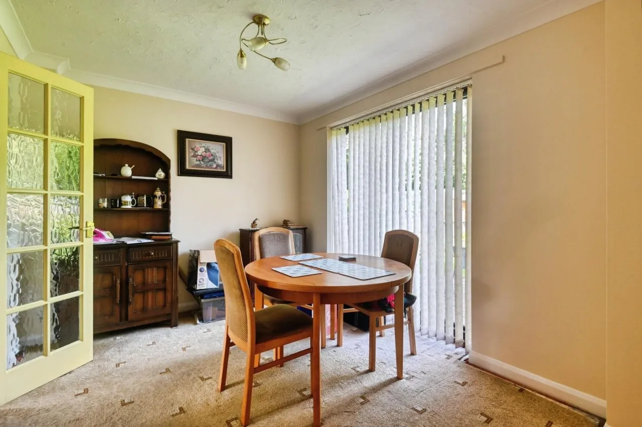 Lindisfarne, Tamworth, B77, photo 5
