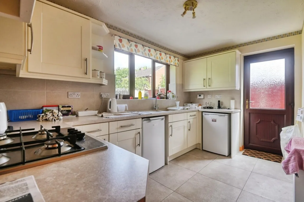 Lindisfarne, Tamworth, B77, photo 6