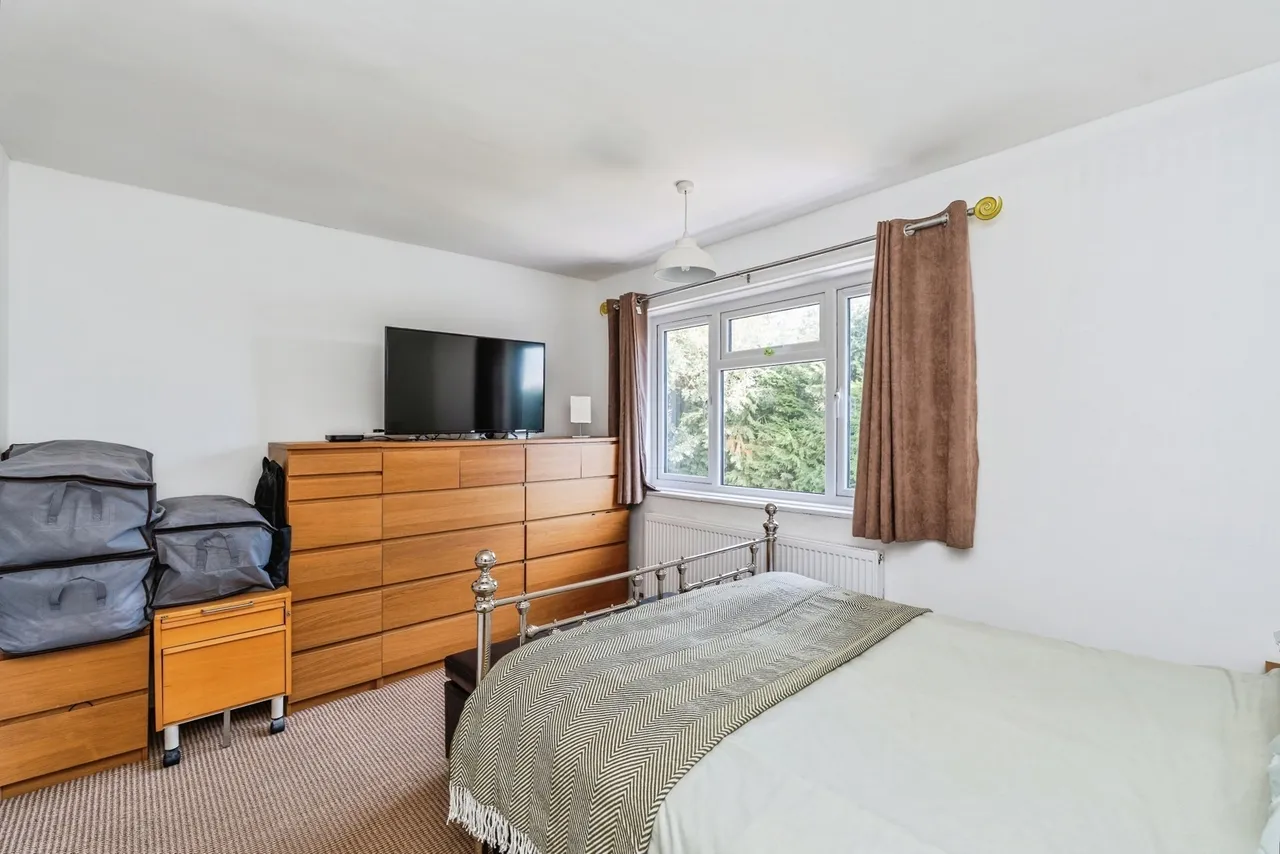 Midanbury Lane, Southampton, SO18, photo 10