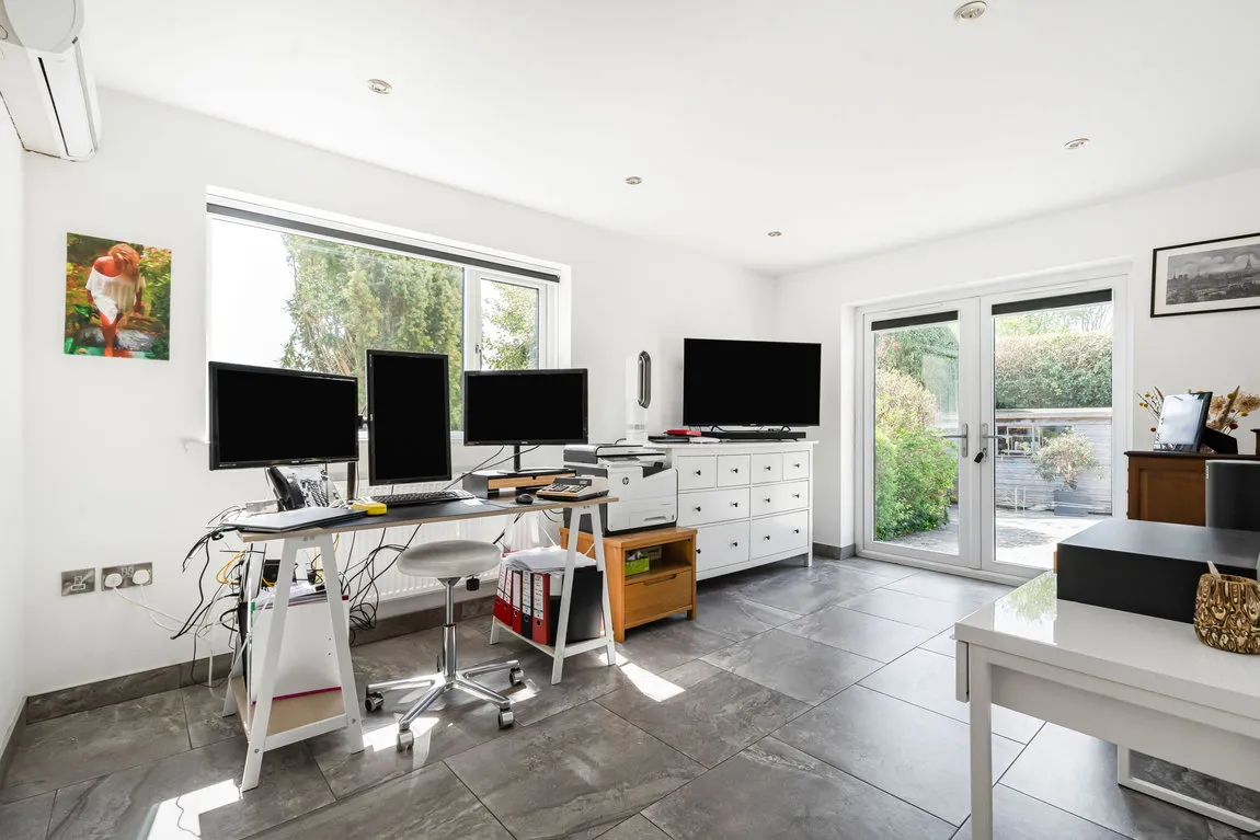 Hill Farm Road, Marlow, SL7 3LU, photo 13