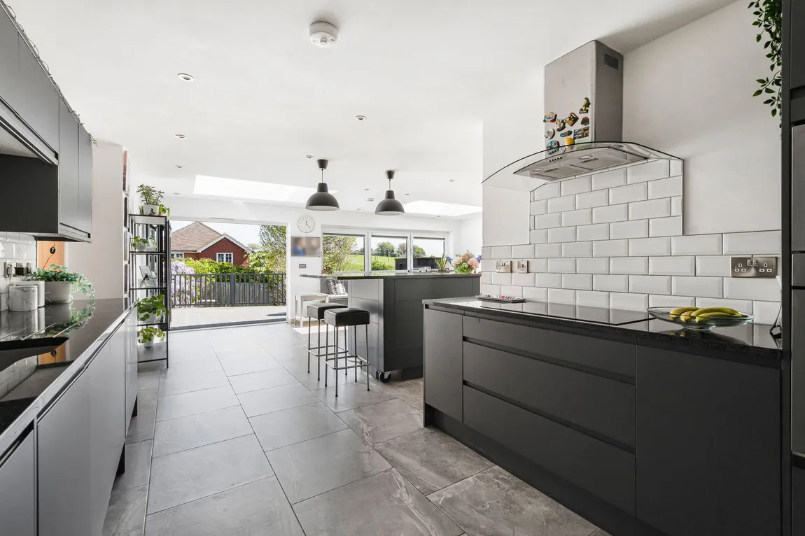 Hill Farm Road, Marlow, SL7 3LU, photo 6
